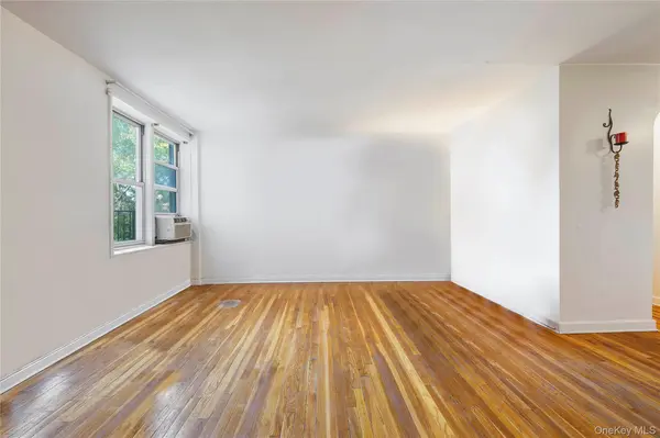 72-81 113th ST #6T, Forest Hills, NY 11375