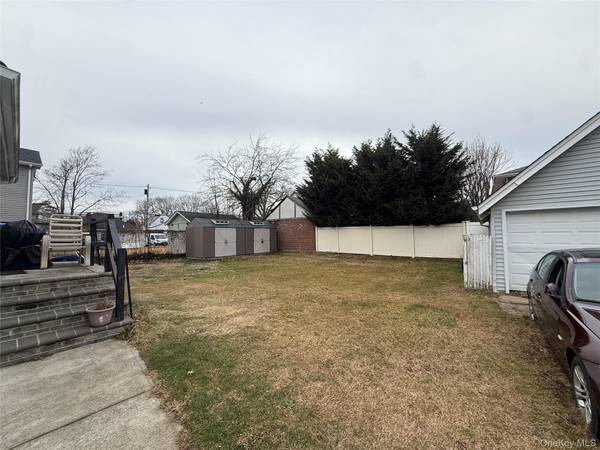 15 Water ST, Rockville Centre, NY 11570
