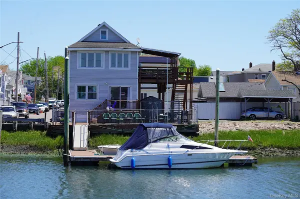 9934 164th AVE, Howard Beach, NY 11414