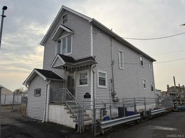9934 164th AVE, Howard Beach, NY 11414