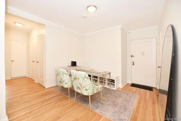 64-11 99 ST #418, Rego Park, NY 11374