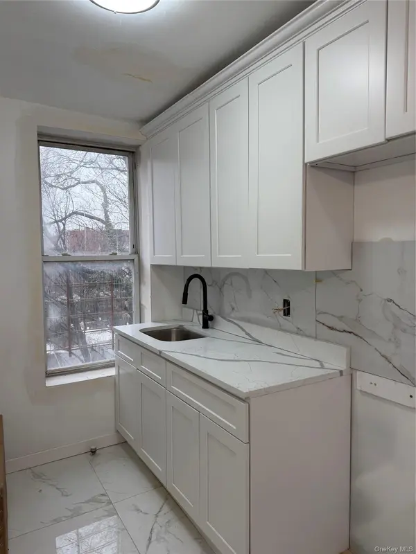70 Howard AVE, Brooklyn, NY 11221