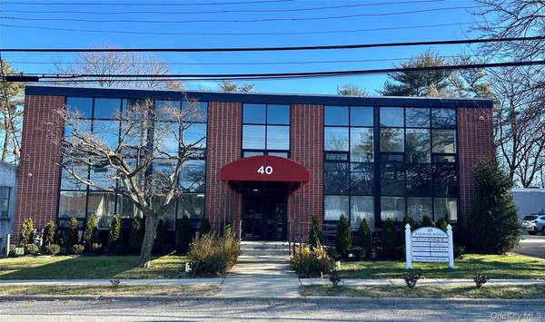40 Railroad AVE #102, Glen Head, NY 11545