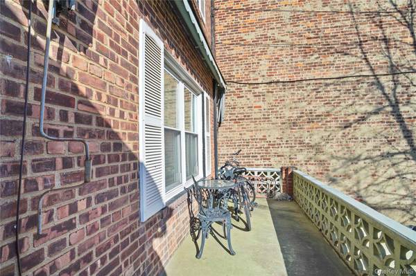 43-06 57th ST, Woodside, NY 11377