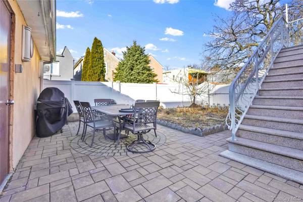 2929 Morgan AVE, Bronx, NY 10469