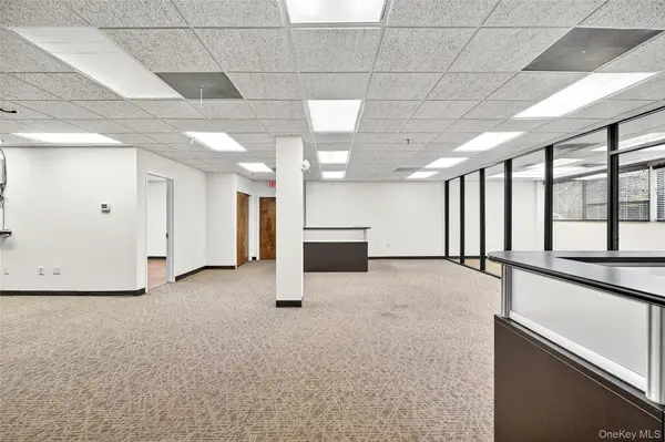 80 Red Schoolhouse RD #Suite 800, Chestnut Ridge, NY 10977