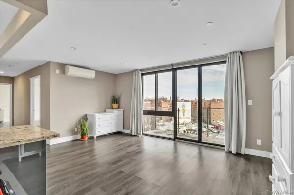 4516 83 ST #E8F, Elmhurst, NY 11373