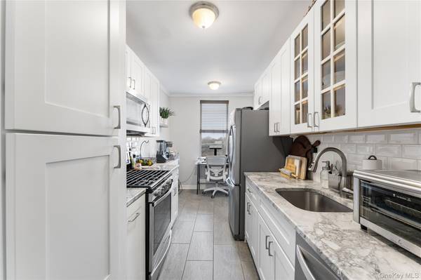 472 Gramatan AVE #Bldg 6, Unit BB4, Mount Vernon, NY 10552