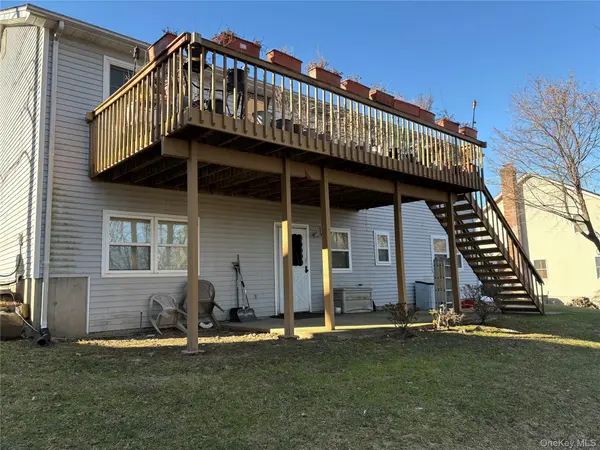 9 Rakentine LN, Garnerville, NY 10923