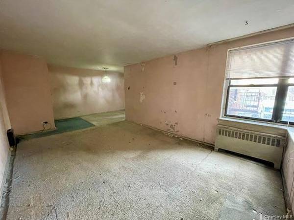 88-11 Northern BLVD #A310, Jackson Heights, NY 11372