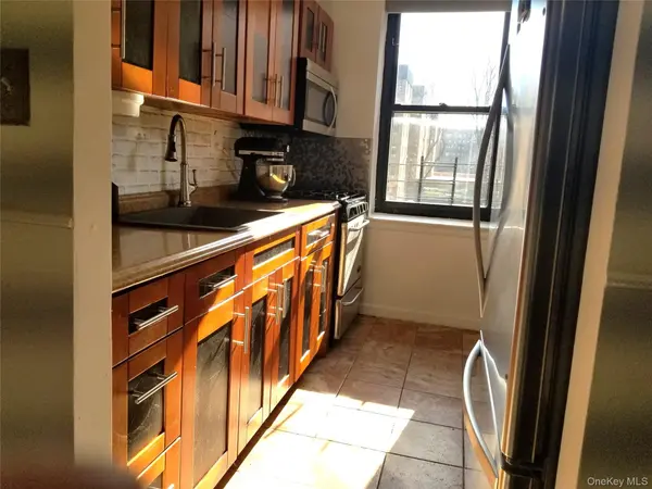 91-10 32nd AVE #E306, East Elmhurst, NY 11369