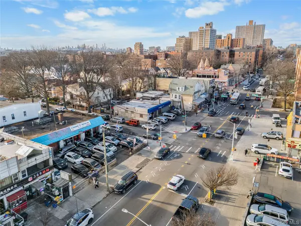 4614 Kissena BLVD, Flushing, NY 11355