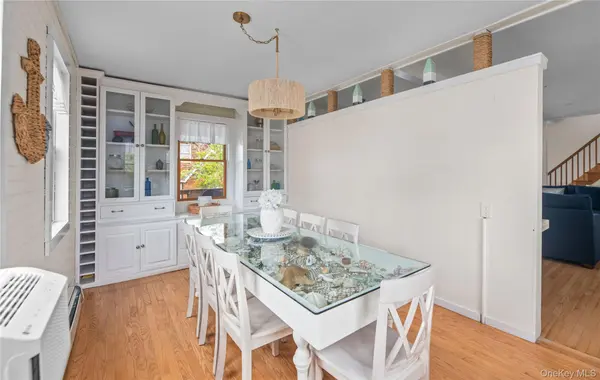 639 Ocean Breeze WALK, Ocean Beach, NY 11770