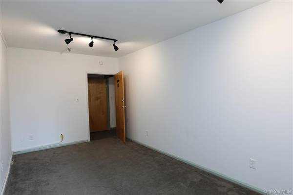 159 Green ST #24a, Kingston, NY 12401