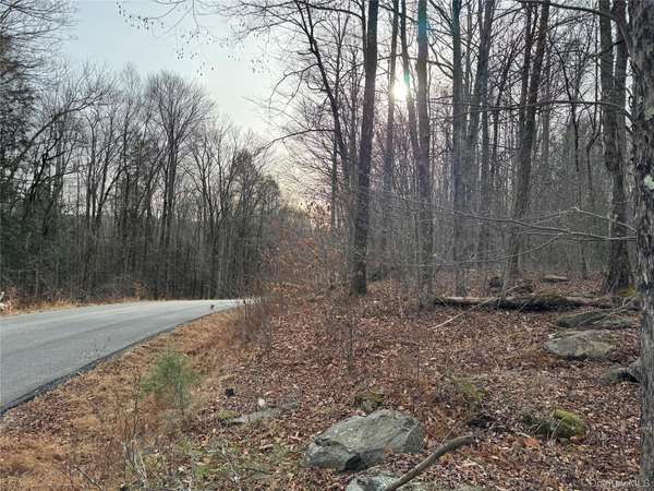 Hilltop RD, Monticello, NY 12701