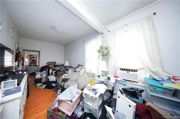 22-08 120th ST, College Point, NY 11356