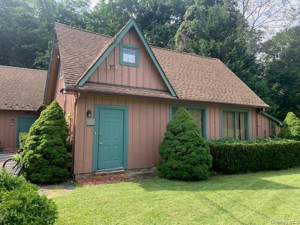 100 North Country #Suite 5, Setauket, NY 11733