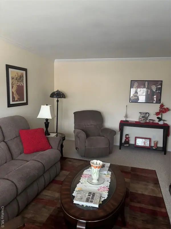 99 Madison ST #6U, Port Washington, NY 11050