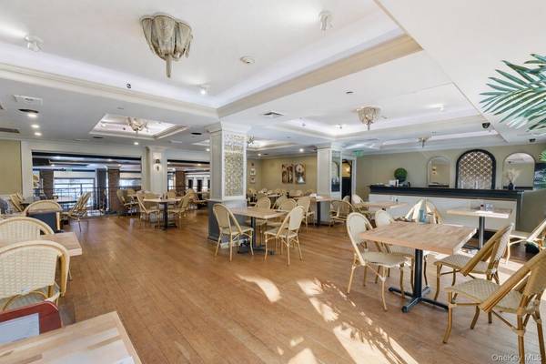 20 W Park Ave, Long Beach, NY 11561