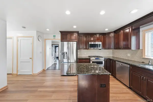 295 union AVE, Lynbrook, NY 11563