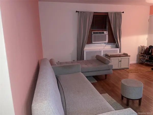 224-04 Manor RD #First Floor, Queens Village, NY 11427