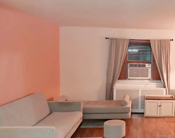 224-04 Manor RD #First Floor, Queens Village, NY 11427