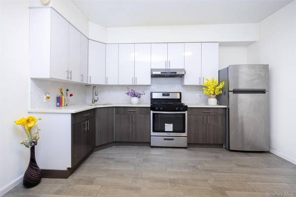 37-46 83rd ST, Jackson Heights, NY 11372