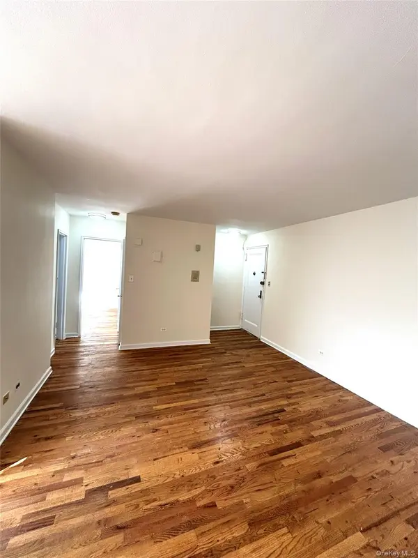 67-30 Clyde ST #4P, Forest Hills, NY 11375