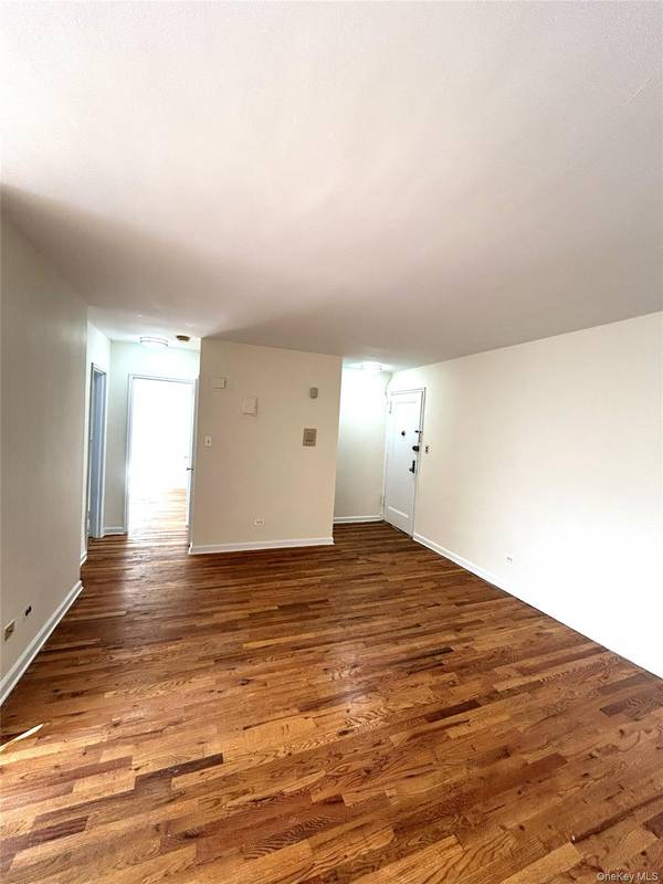 67-30 Clyde ST #4P, Forest Hills, NY 11375
