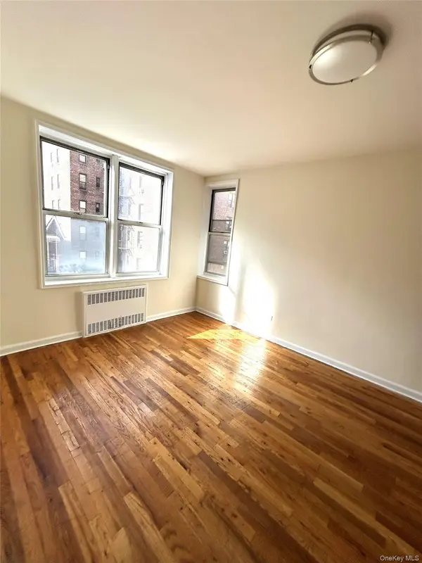 67-30 Clyde ST #4P, Forest Hills, NY 11375