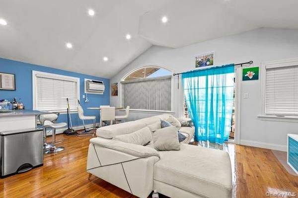229-24 EDGEWOOD AVE, Laurelton, NY 11413