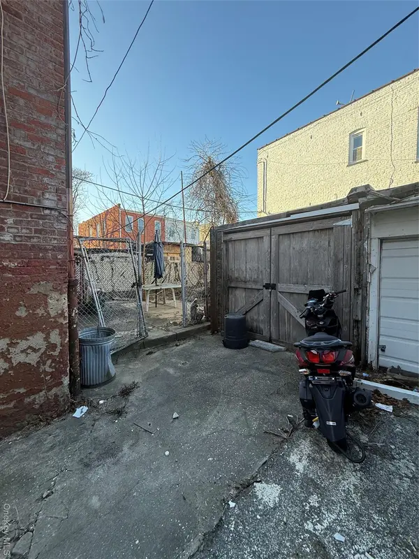 627 Hegeman AVE, Brooklyn, NY 11207