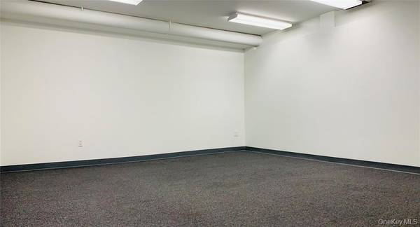 136-89 Roosevelt AVE #2nd Floor, Flushing, NY 11354