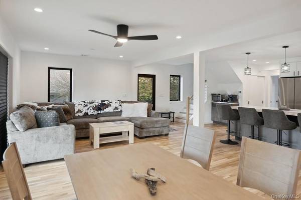 45 Ditch Plains RD, Montauk, NY 11954