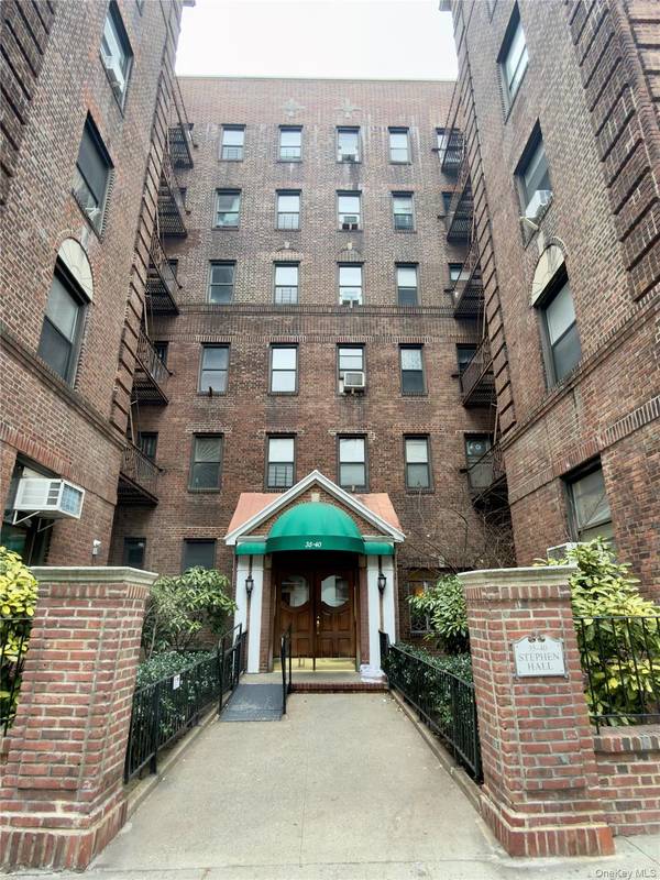35-40 82 ST #6C, Jackson Heights, NY 11372