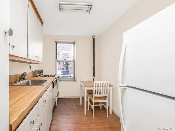 365 Bronx River RD #2C, Yonkers, NY 10704