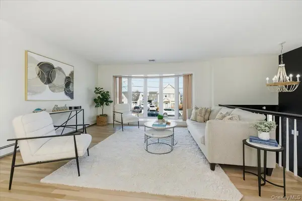 230 Sequams Lane CTR, West Islip, NY 11795
