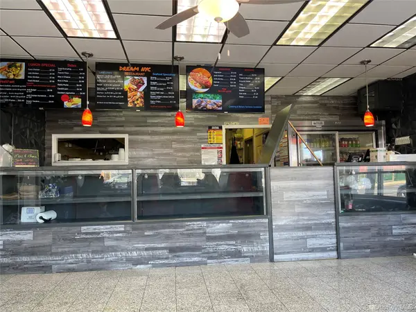 77-02 164th ST, Fresh Meadows, NY 11366