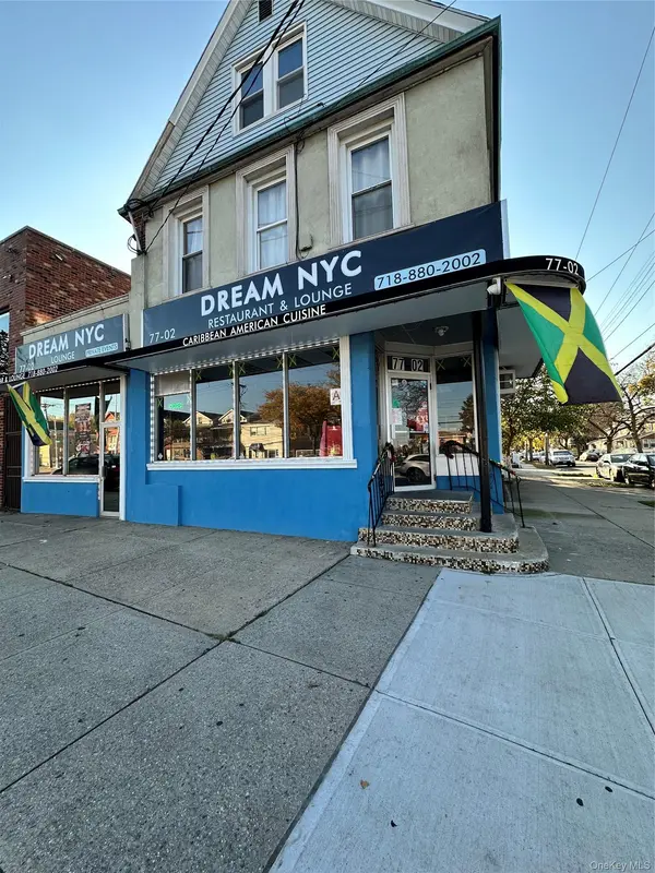 77-02 164th ST, Fresh Meadows, NY 11366