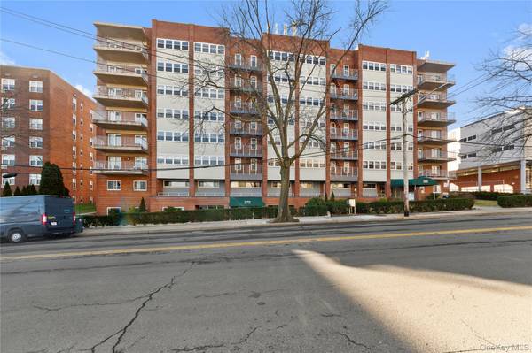 370 Westchester AVE #2N, Port Chester, NY 10573