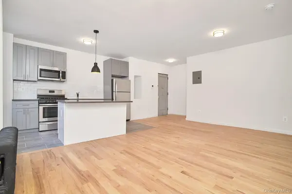 1069 Grant AVE, Bronx, NY 10456