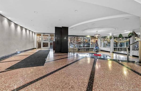 820 ocean Pkwy #404, Brooklyn, NY 11230
