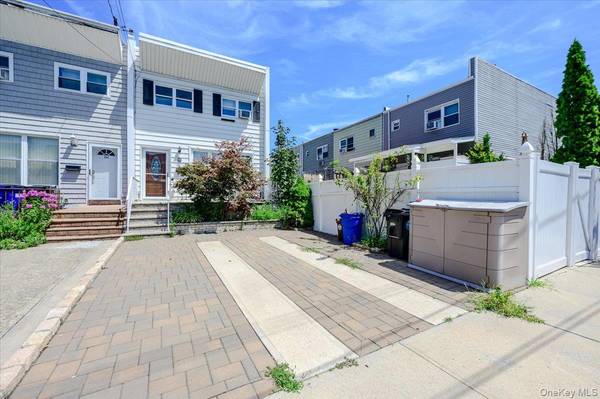 192 Huntington AVE, Bronx, NY 10465