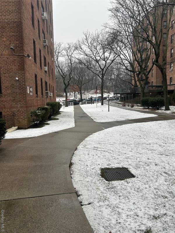 83-85 Woodhaven BLVD #3M, Woodhaven, NY 11421