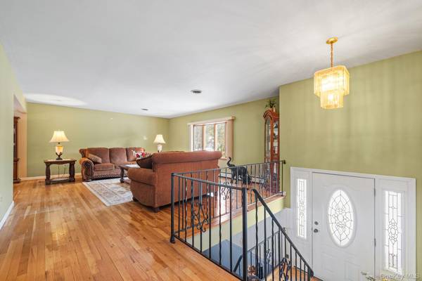 38 Haller CRES, Spring Valley, NY 10977