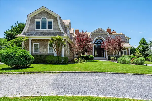 101 Jessup LN, Westhampton Beach, NY 11978