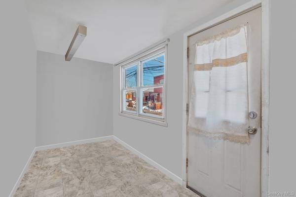 2222 127th ST, College Point, NY 11356