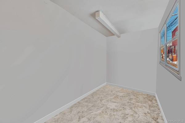 2222 127th ST, College Point, NY 11356