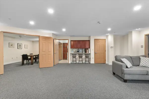 312 Sutton DR #312, Mount Kisco, NY 10549