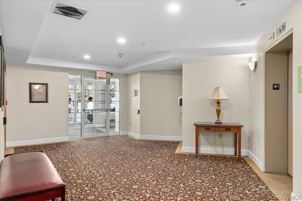 312 Sutton DR #312, Mount Kisco, NY 10549